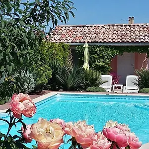  Hébergement de vacances Les Cyprès Florentins